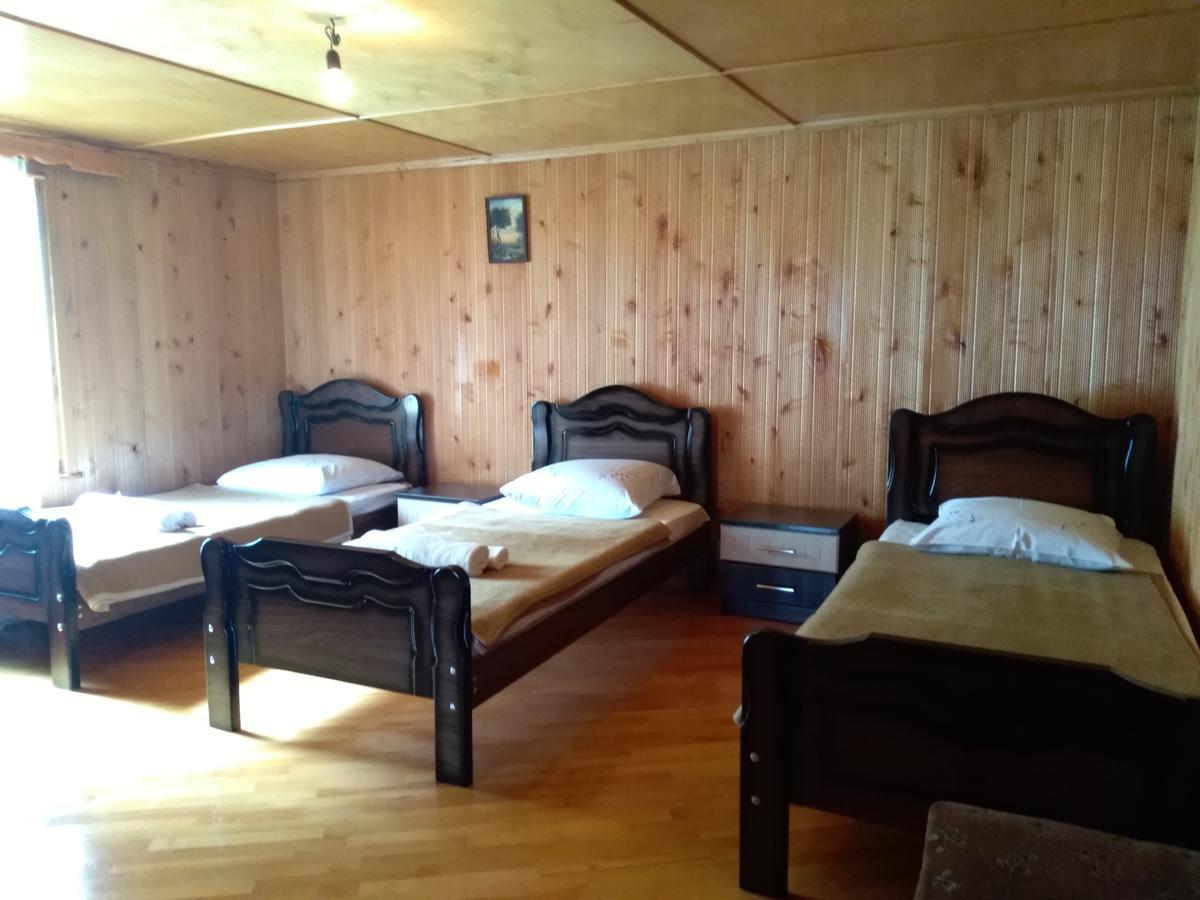 Guest House Anisa Birkiani 外观 照片